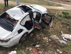 TIR İLE OTOMOBİL ÇARPITI ; 1 ÖLÜ