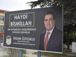 Başkanın Ölümüne Yırtılan Afiş Neden Olmuş!