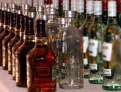 Jandarma kaçak içki ele geçirdi