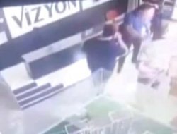 Silah ateş alınca kendini ve katibi yaraladı