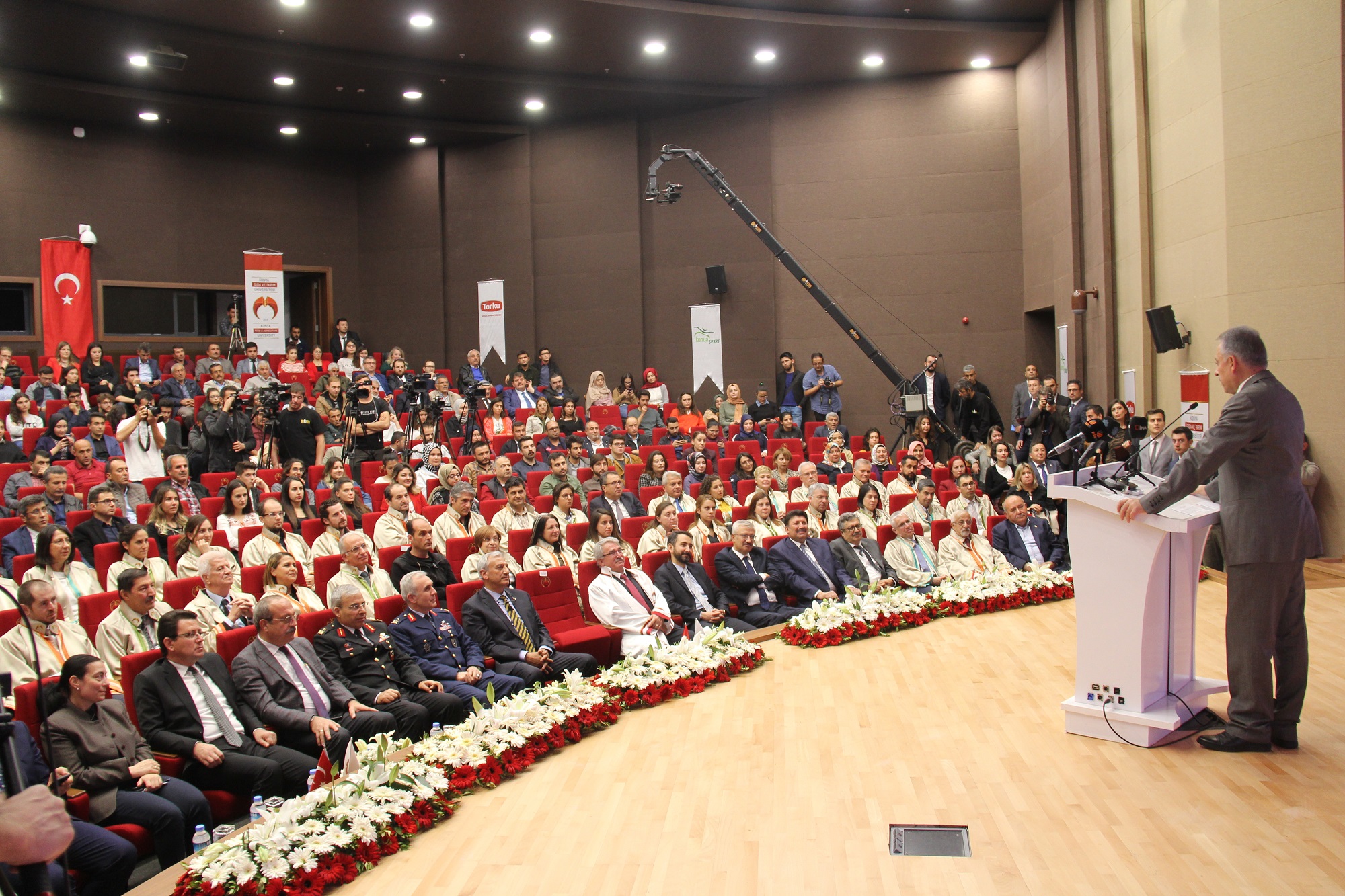 Akademik Yıl Açılışını Çiftçiler Yaptı