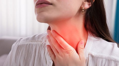 ​​​​​​​Seste Kısıklık Ve Çatallaşma Tiroit Kanserine İşaret Edebilir