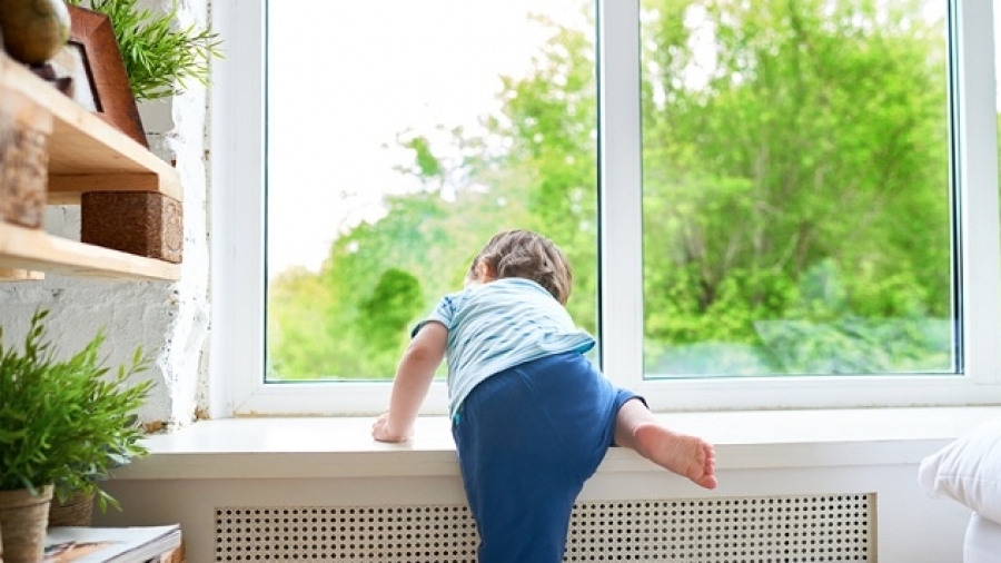 Çocukları Ev Kazalarına Karşı Koruyun