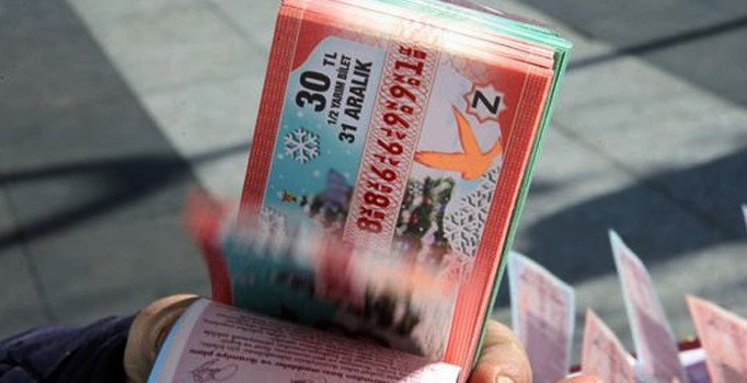 Kazanma şansı çok düşük olmasına rağmen neden bilet alırız!