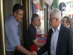 Zorlu esnaf ziyaretinde bulundu