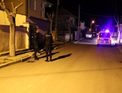 İki arkadaş arasında bıçaklı kavga: 1 yaralı