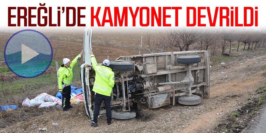 Lastiği Patlayan Kamyonet Devrildi