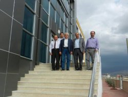 Zorlu’dan Hüseyin Avni Yurduna ziyaret