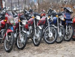 Motosiklet hırsızları yakayı ele verdi