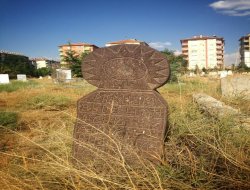 Bu mu ölülerimize saygımız?