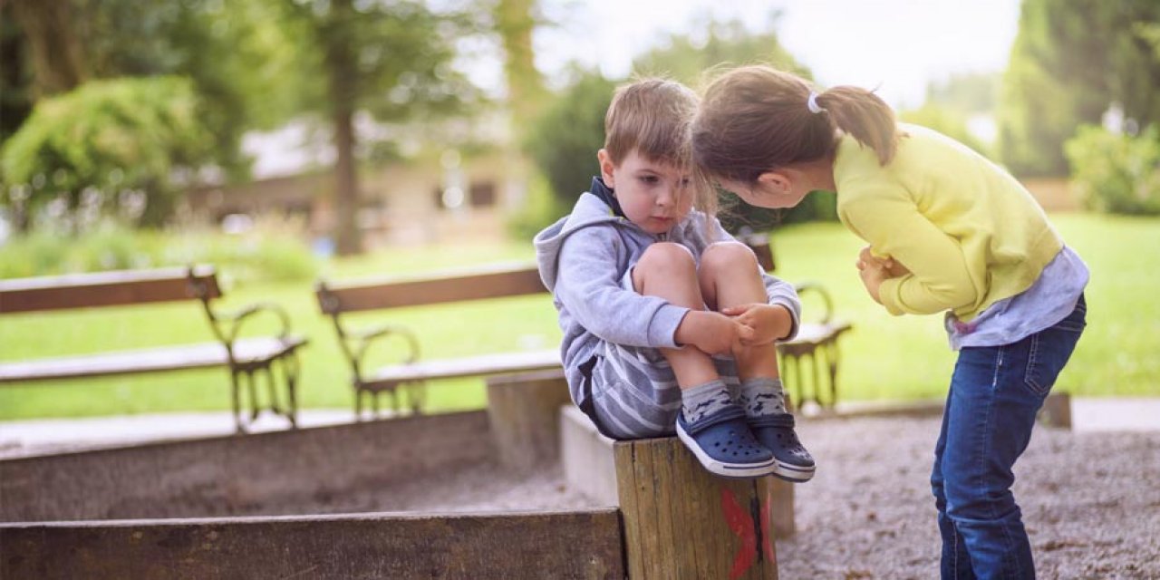 Çocuğa empati yapmayı öğretebilirsiniz