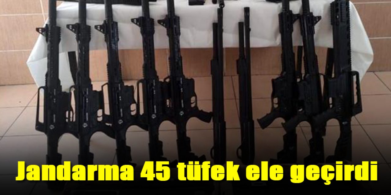 jandarmadan kaçmak isteyen araçta ruhsatsız 45 tüfek ele geçirildi