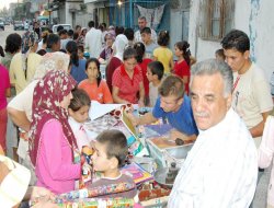 Kırtasiye malzemeleri tezgahlardaki