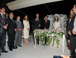 Başbakan Erdoğan ve Etyemez nikah şahidi oldu