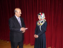 Hafız nesrin ışık ödüle doymuyor!