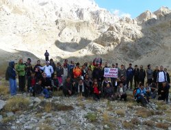 Zirve Dağcılık’dan Aladağlara doğa gezisi