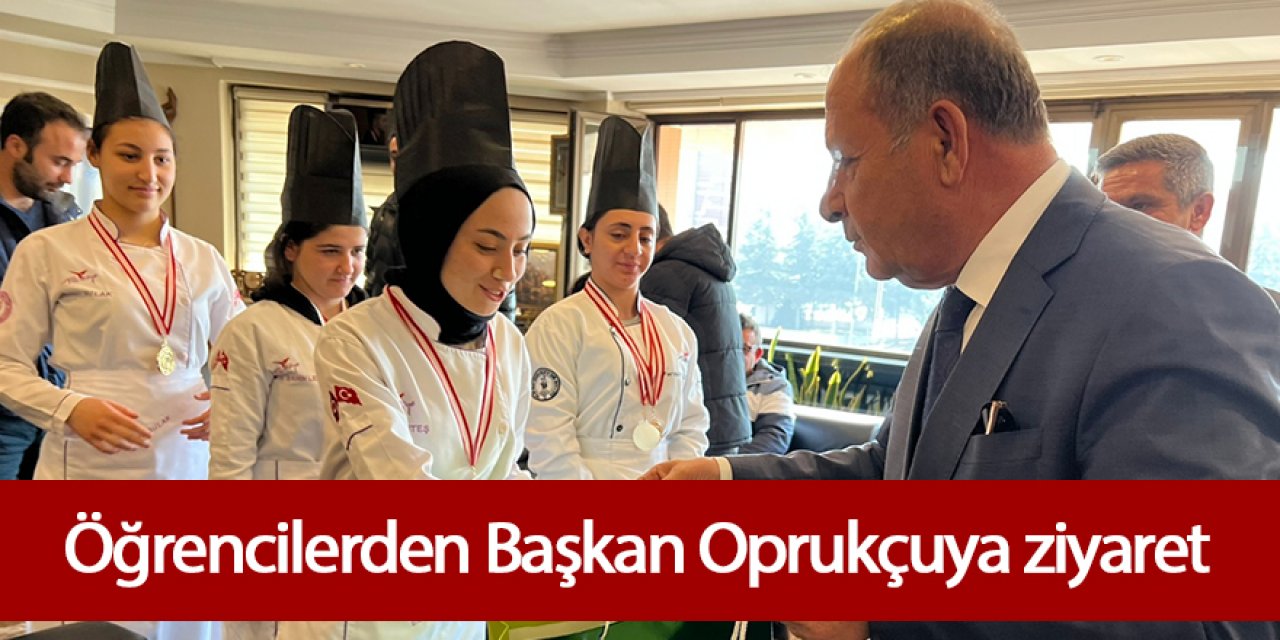 Öğrencilerden Başkan Oprukçuya ziyaret