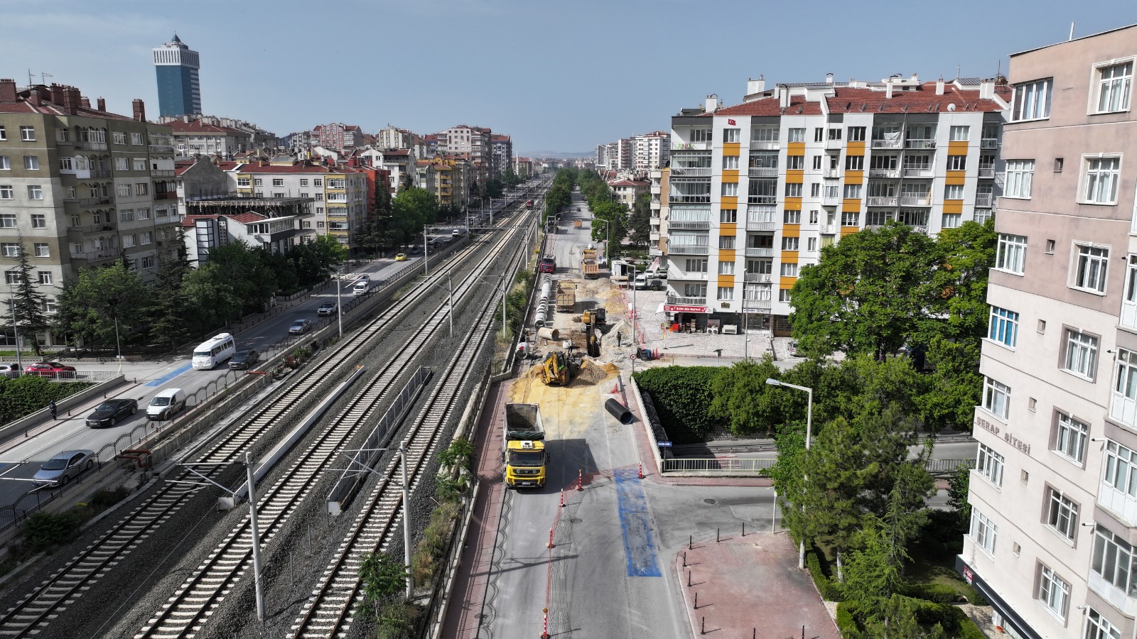 Koski Banliyö Hattı Güzergahında Deplase Çalışmaları Gerçekleştiriyor