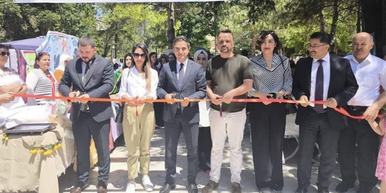 ELE EMEĞİ GÖZ NURU ÜRÜNLER SERGİLENDİ