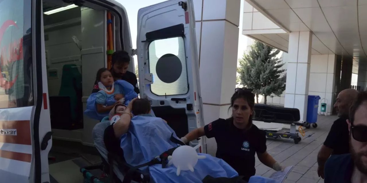 Aksaray'da Trafik Kazası: 5 Yaralı