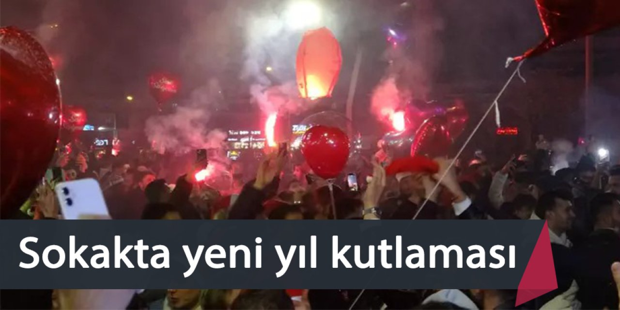 Sokakta yeni yıl kutlaması