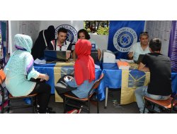 Üniversite Adaylarına Tercih Standı