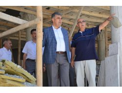 Özgüven, Cami İnşaatını İnceledi