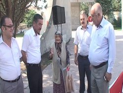 Sevgisini Şiirle Dile Getirdi