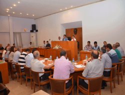 Özgüven,“Bunun Adı Alacak Değil, Siyasetin Ticareti”dedi