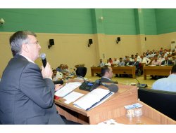 Büyükşehir Belediye Meclisi yeni salonda ilk toplantısını yaptı