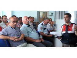 Jandarma Trafik, Servis Şöförlerini Bilgilendirdi