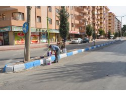 Bordürler Boyanıyor