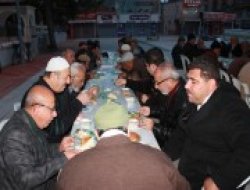 Cemaate Sıcak Çorba Dağıtıldı