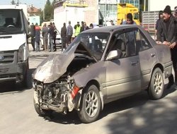 Sanayi Sitesi Önünde Trafik Kazası