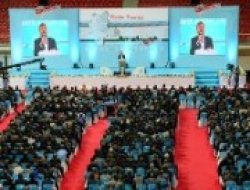 BAŞKAN AKYÜREK 31 İLÇEDEN MUHTARLARLA BULUŞTU