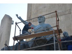 Atatürk Anıtı Yıllar Sonra İlk Defa Bakıma Alındı