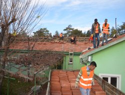 Daha Sıcak Bir Yuva İçin Çatı Tamiri Yapıldı