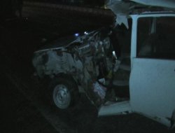 KARAMAN YOLUNDA TRAFİK  KAZASI 2 YARALI