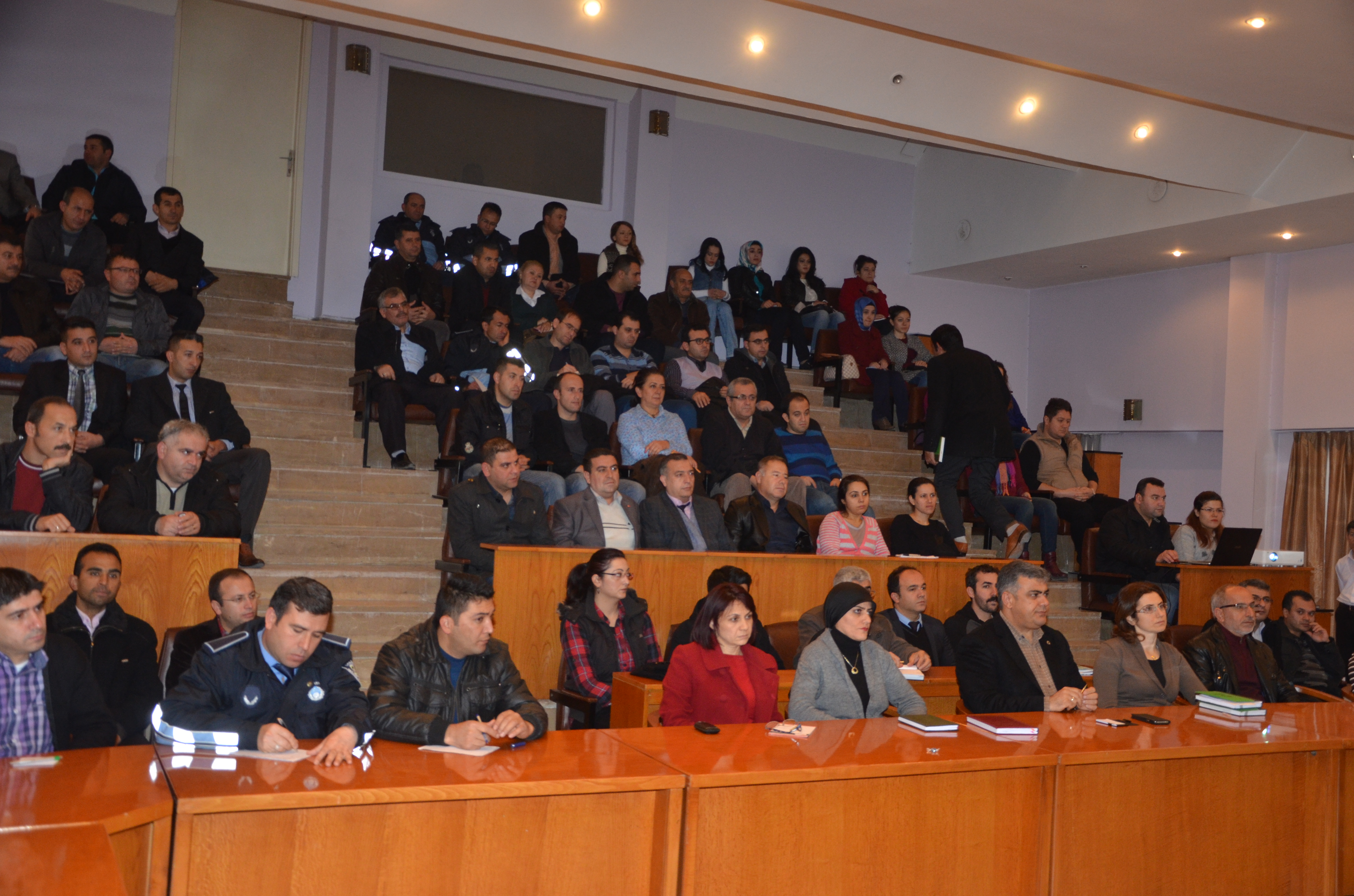 Eğitim Seminerleri Devam Ediyor