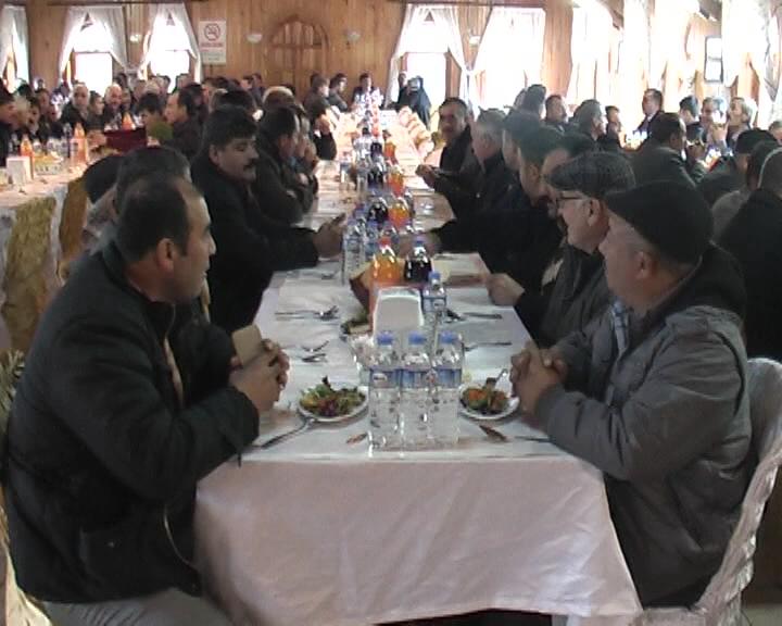 TAŞKIRAN, ŞOFÖR ESNAFIYLA YEMEKLİ TOPLANTIDA BULUŞTU