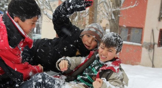 EREĞLİ DE EĞİTİME KAR ENGELİ