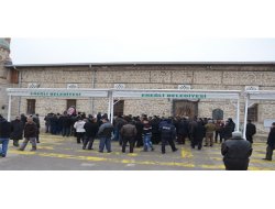 CAMİ CEMAATİNİ TENTE KORUYACAK