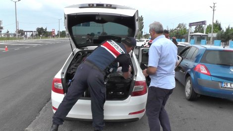 00000.00_00_32_08.still002.jpg 00000.00_00_32_08.still002.jpg