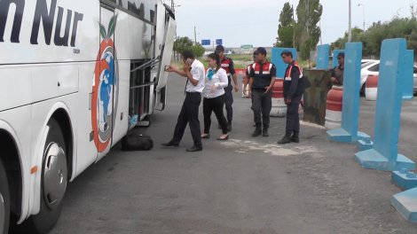 00000.00_01_39_20.still005.jpg 00000.00_01_39_20.still005.jpg