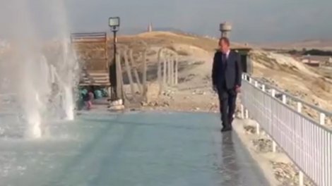 00000.00_03_19_17.still022.jpg 00000.00_03_19_17.still022.jpg