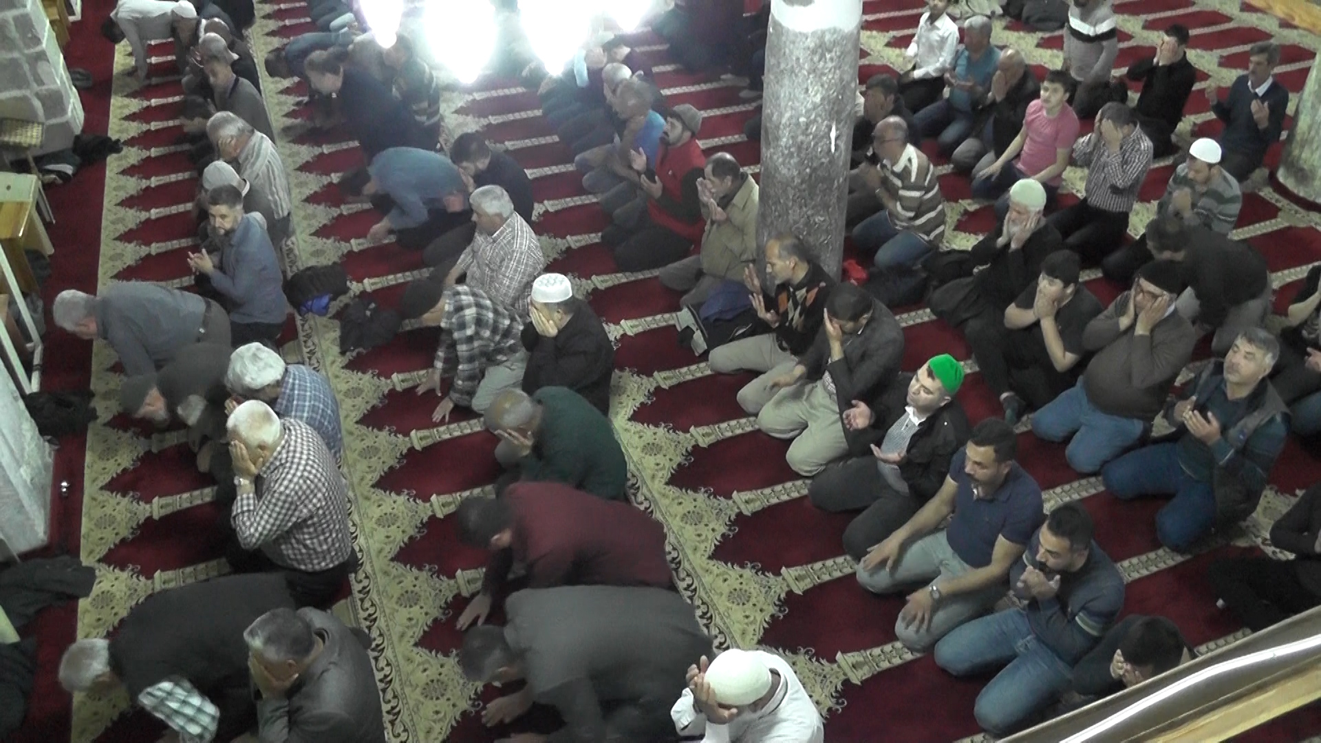 00000.00_03_21_04.still002.jpg 00000.00_03_21_04.still002.jpg