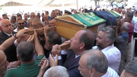 00000.00_03_31_17.still016.jpg 00000.00_03_31_17.still016.jpg