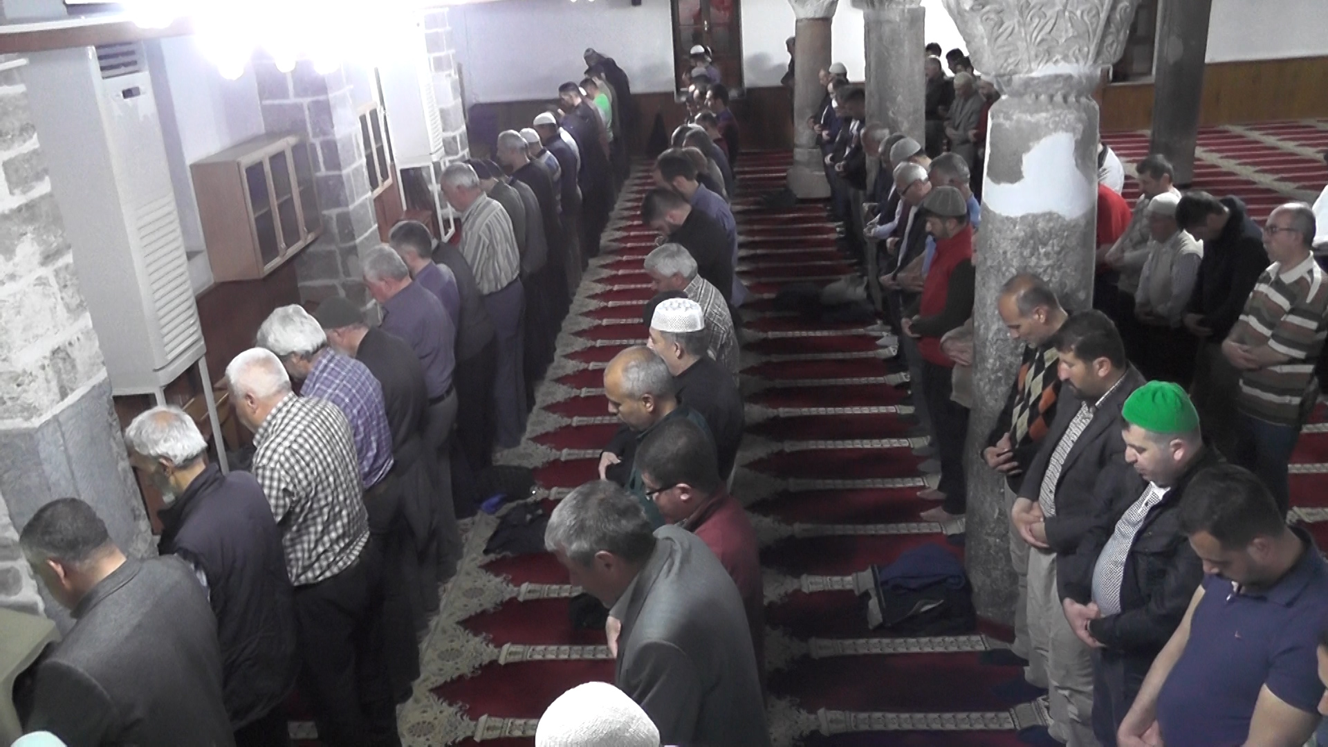 00000.00_04_54_09.still003.jpg 00000.00_04_54_09.still003.jpg