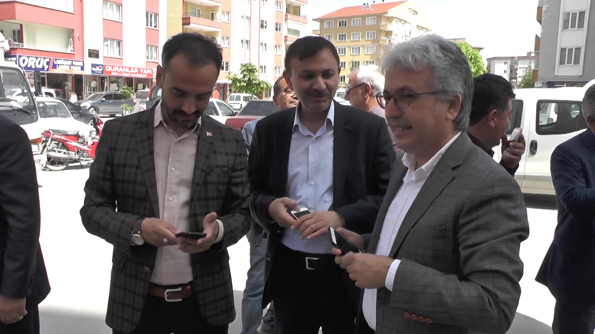 00006.00_20_28_19.still088.jpg 00006.00_20_28_19.still088.jpg