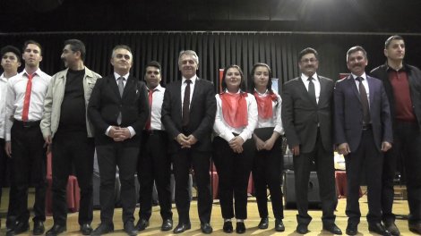 01-005.jpg 01-005.jpg